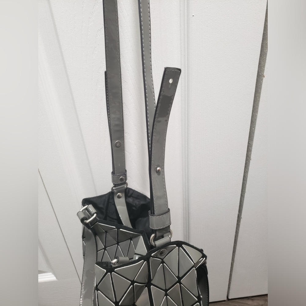 Metallic Geometry Bag - Picture 8 of 16
